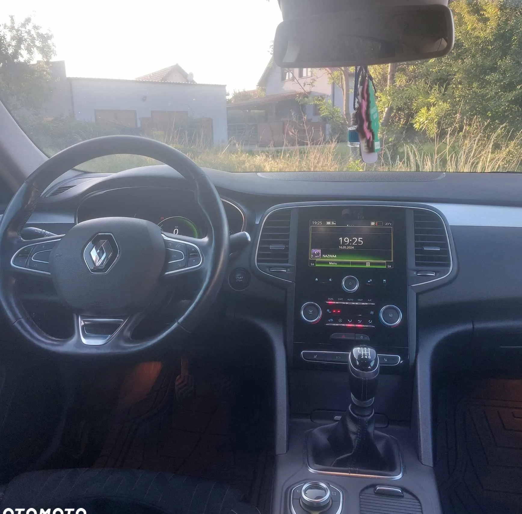 Renault Talisman cena 72900 przebieg: 102000, rok produkcji 2019 z Krobia małe 379